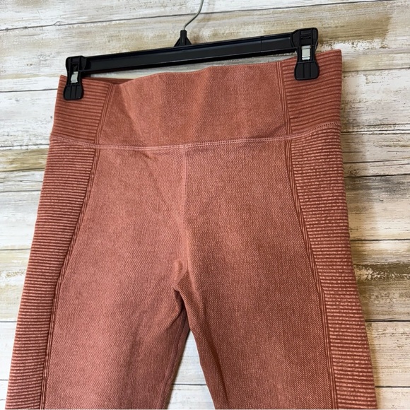 Aerie Offline Women’s Burnt Orange Ribbed Leggings size Medium - Picture 5 of 9